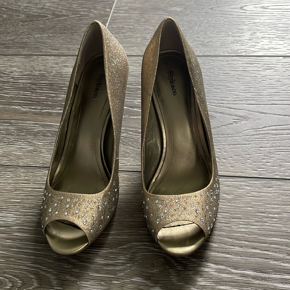 Rose Gold Sparkle Pumps